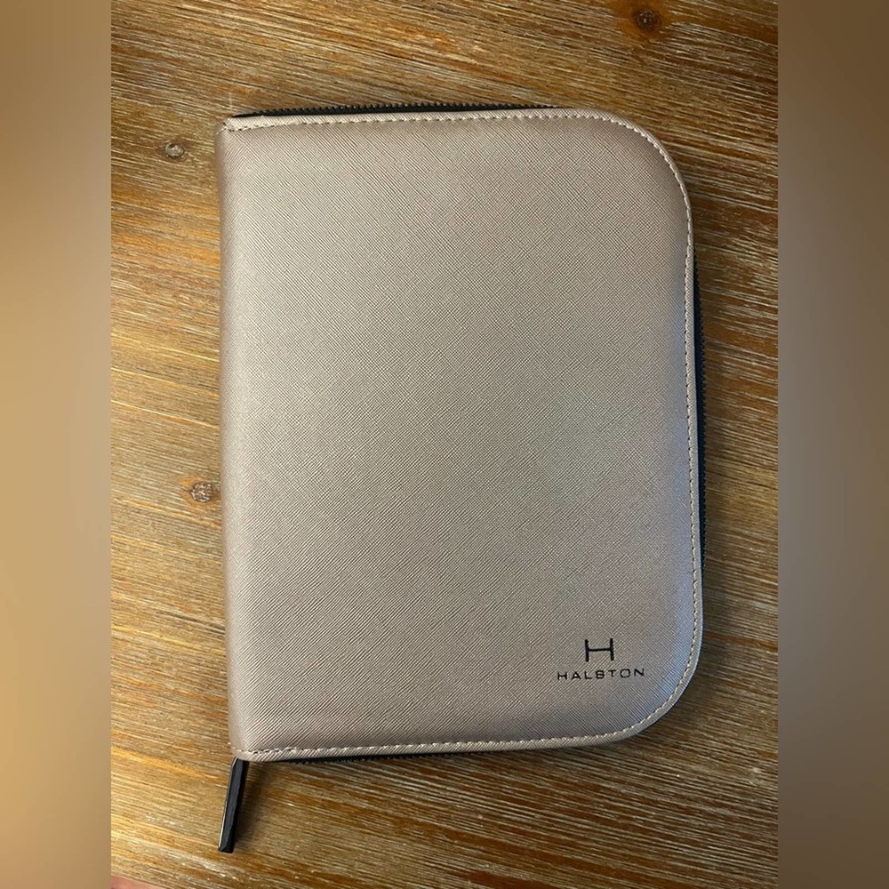 Halston Gold Zip Up Travel Jewelry Case